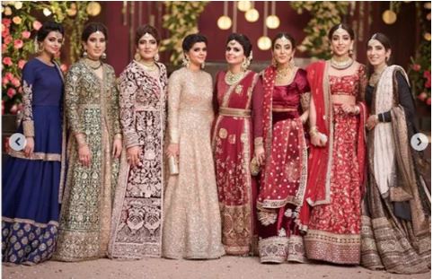Bride, Royal, wedding , outfit, breath, Mehendi ceremony, borders, iconic designer
