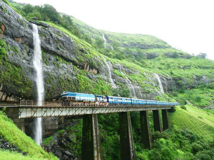 Train, trip, route, experience, vacation, holiday, journey, nostalgia, theemergingindia, emerging, india, 